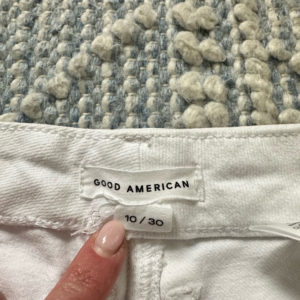 Good American White Mid-Rise Jeans - Picture 4 of 6